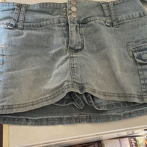 Short shorts